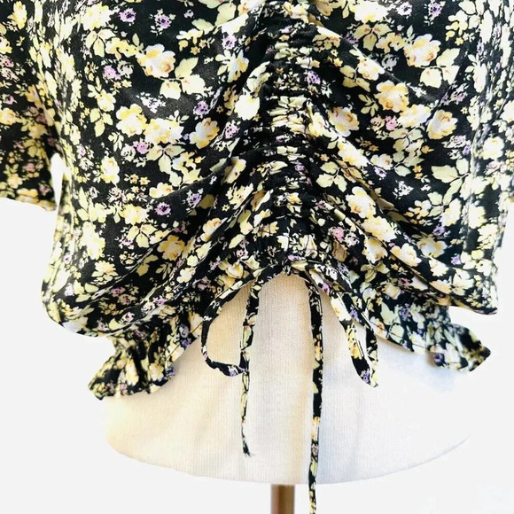 NWT SO GOODS FOR LIFE Juniors Short Sleeve Pullover V-Neck Floral Black Top Sz L - Picture 8 of 11